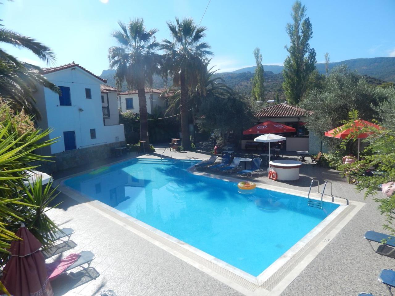 Gardens Anaxos