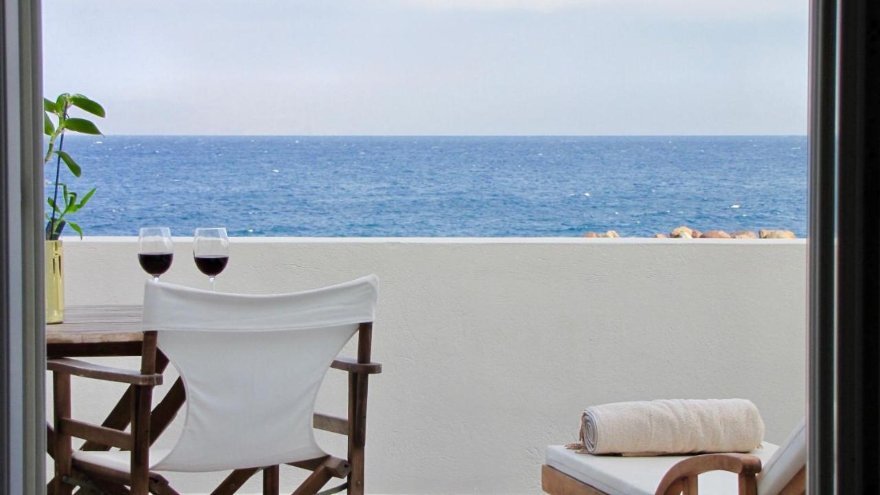 Elmarel Kamari (Santorini)