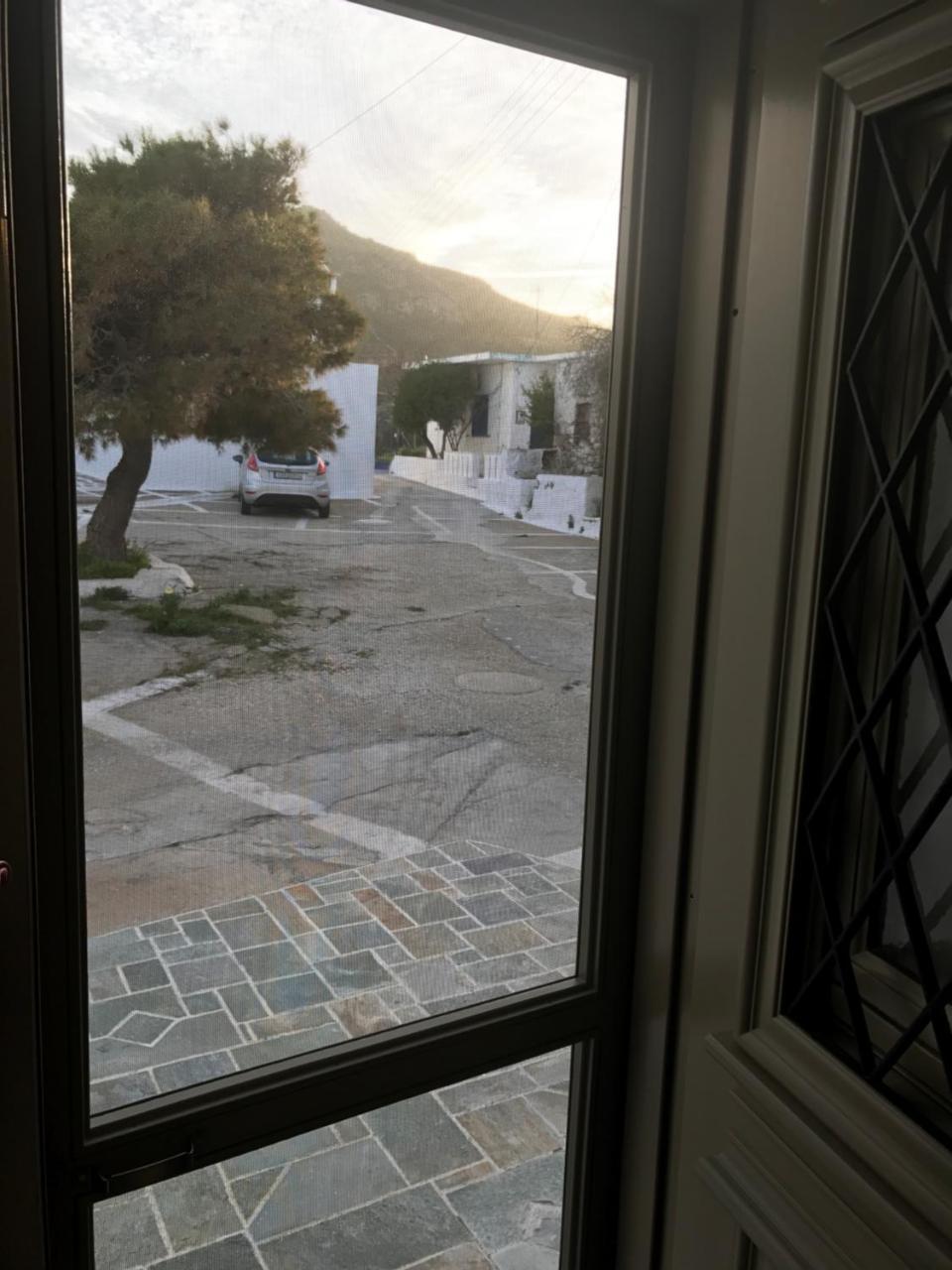 Spitaki Serifos Country house *