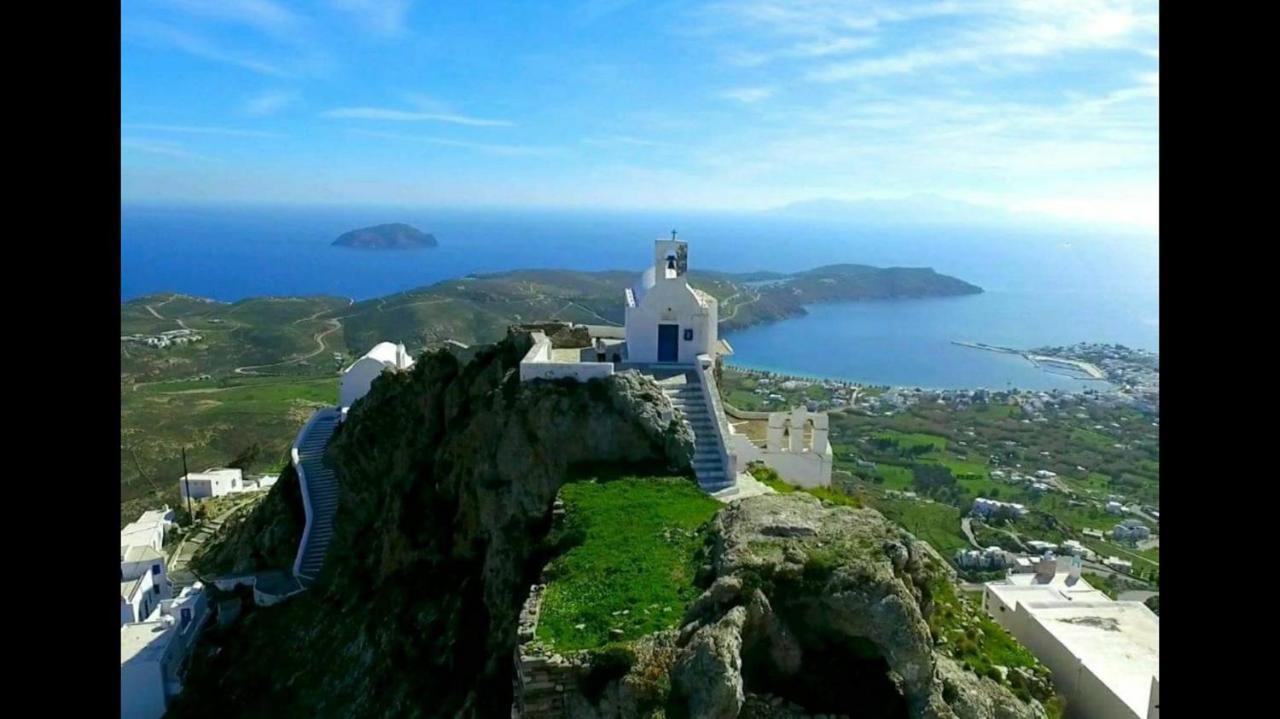 Spitaki Serifos Ramos