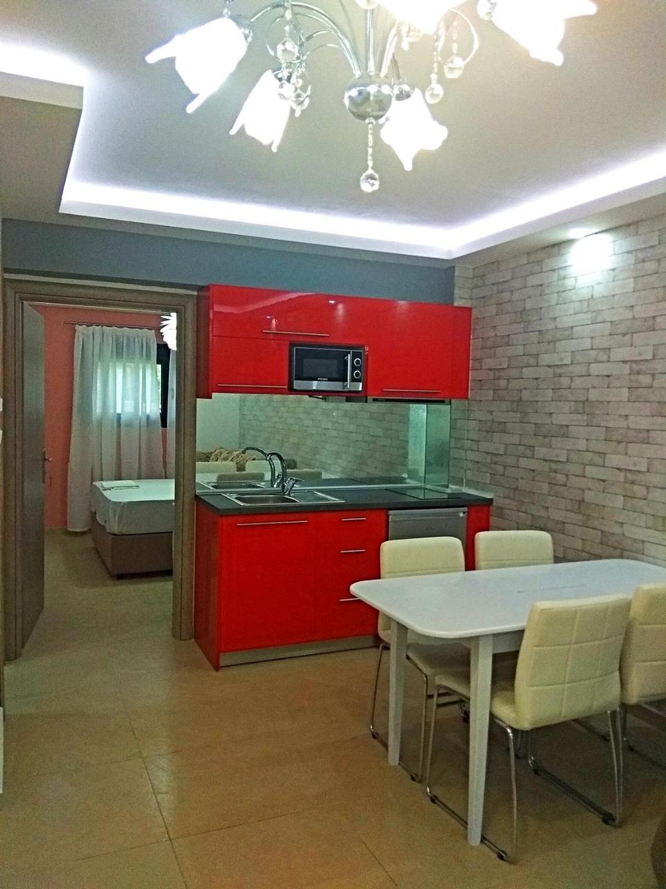 Apartment Iros *