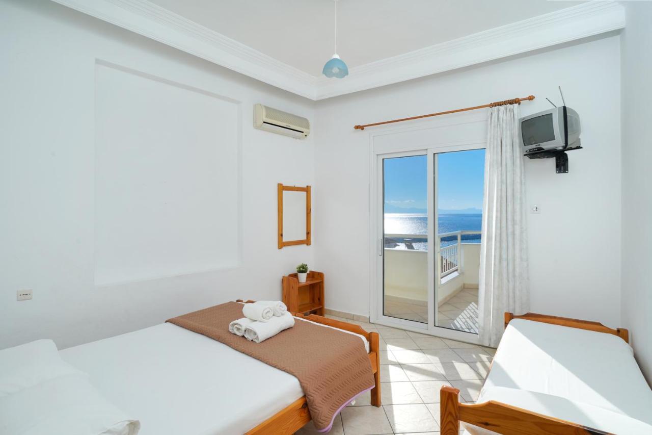 Margarita Hotel *