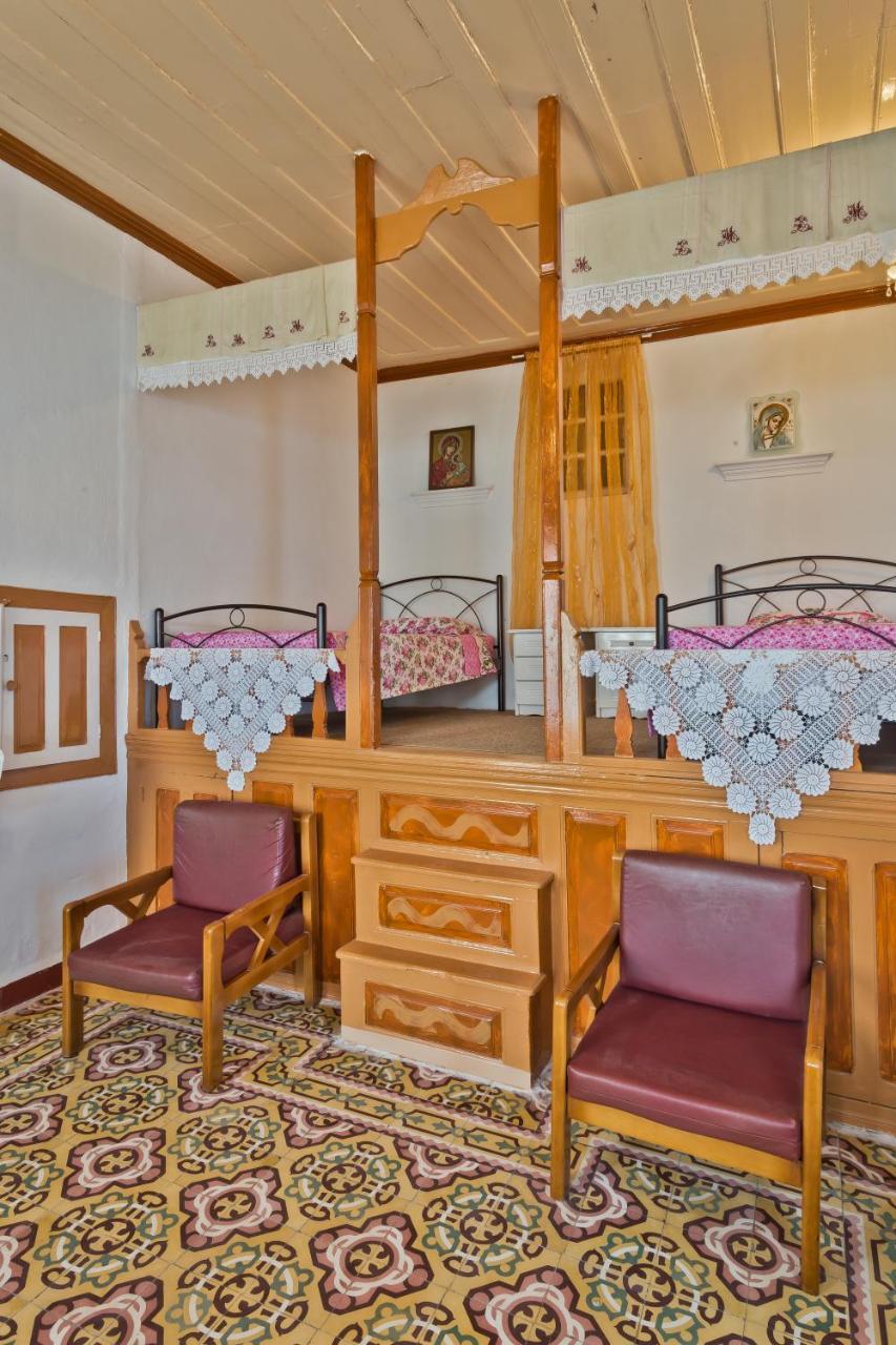 Apartment Hapsis Port Karpathos Town (Pigadia)