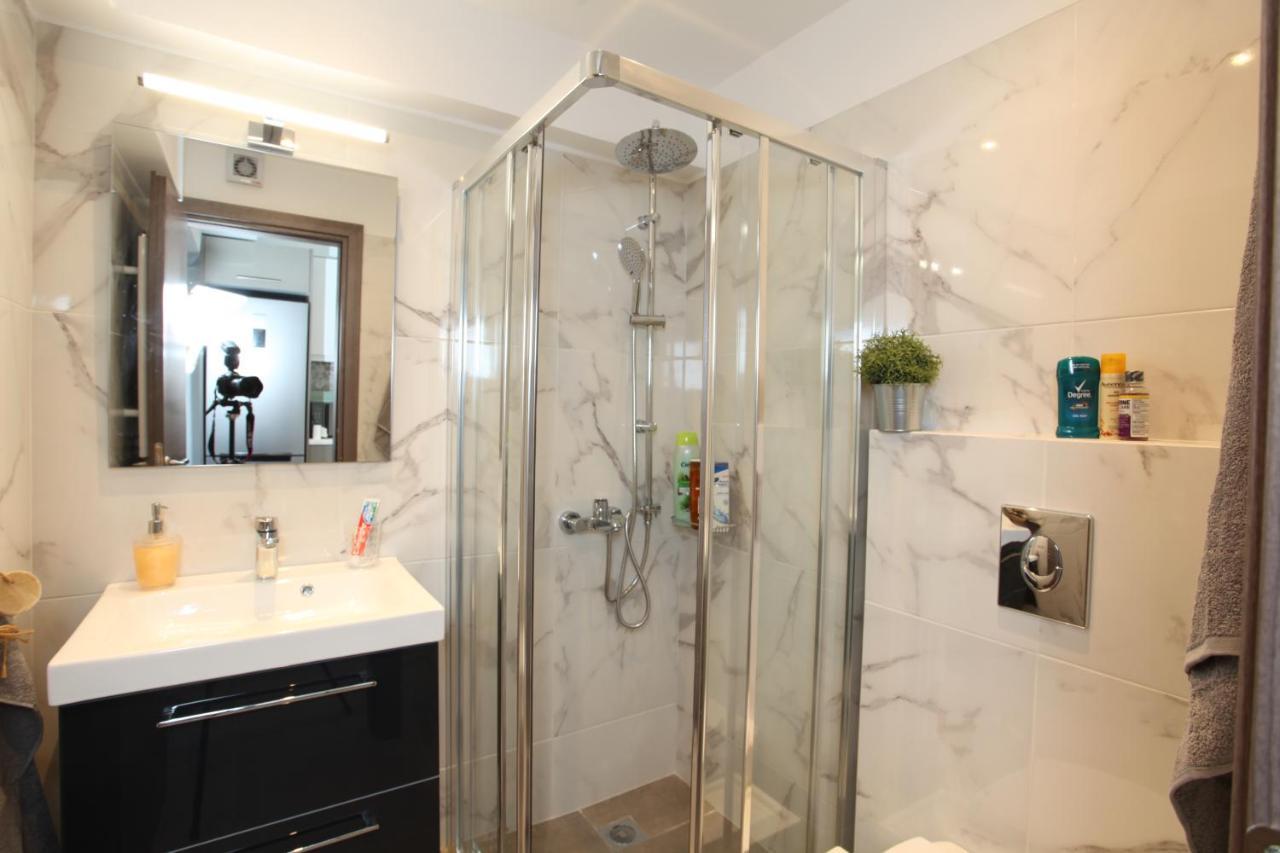 Edem With Mountain View By Athenian Homes *