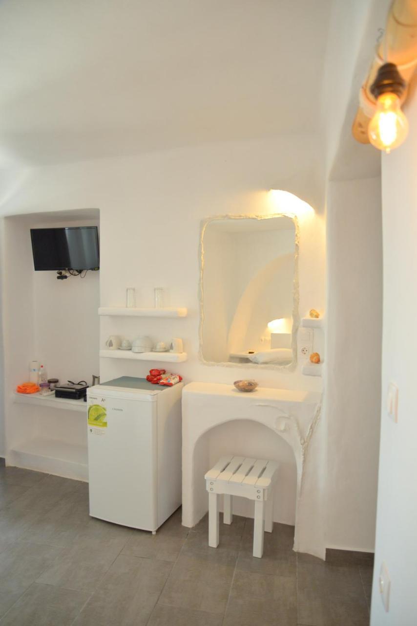 Guest house Xrissi Ammos Agia Kiriaki Beach (Milos)