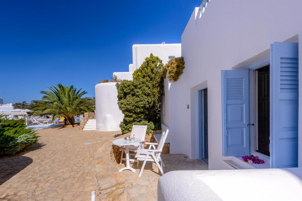 Chora & Hotel 4*