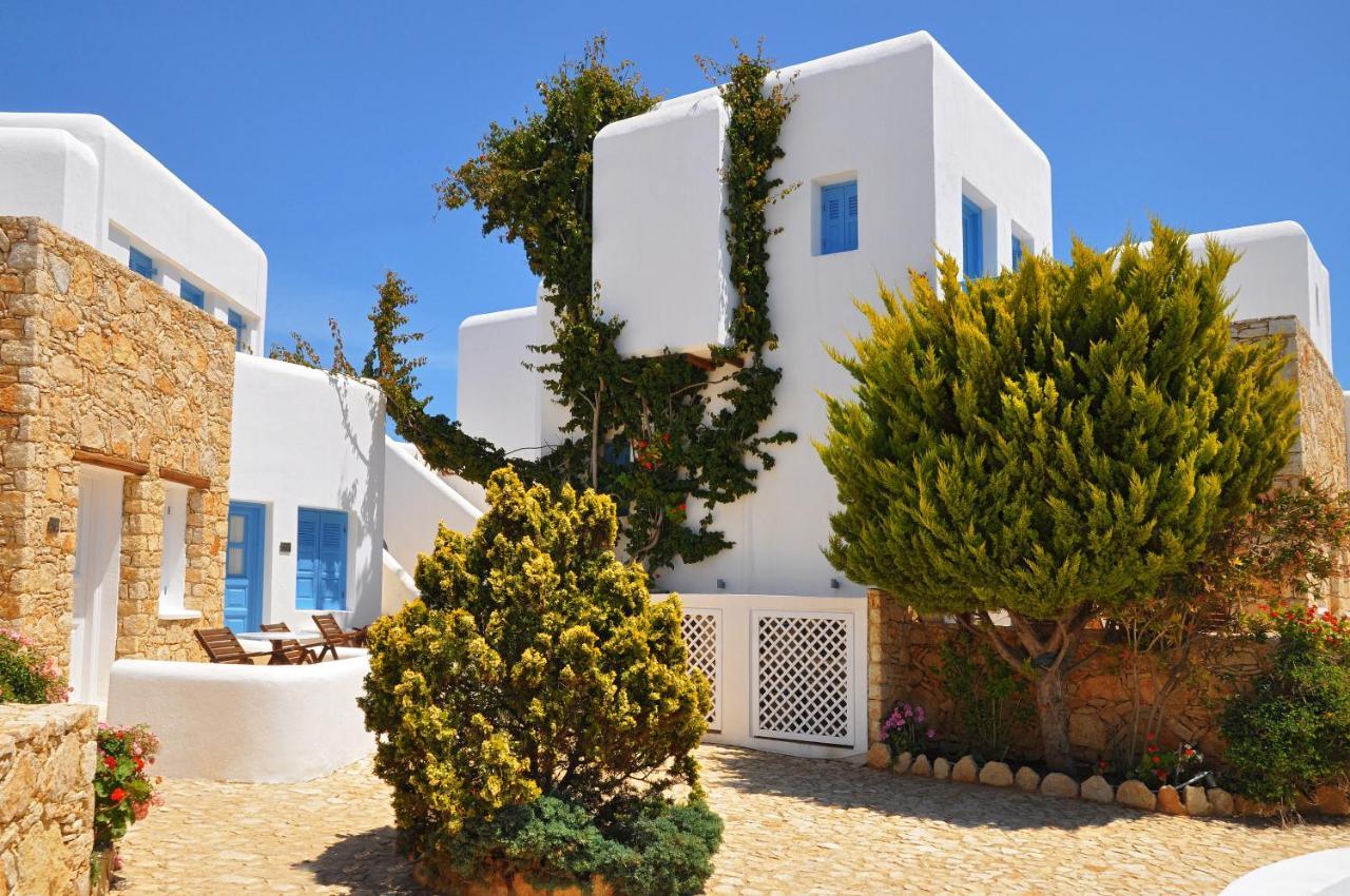 Chora & Hotel 4*