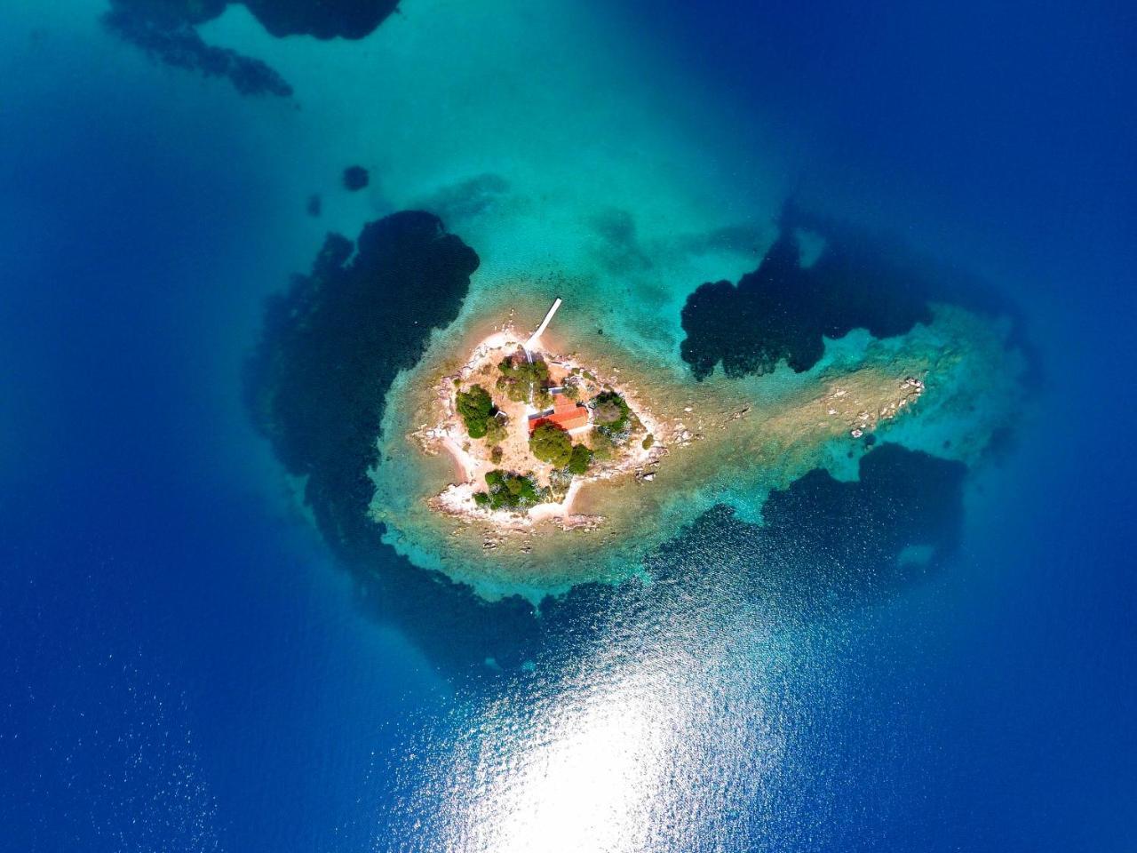 Xenia Poros Image 4*