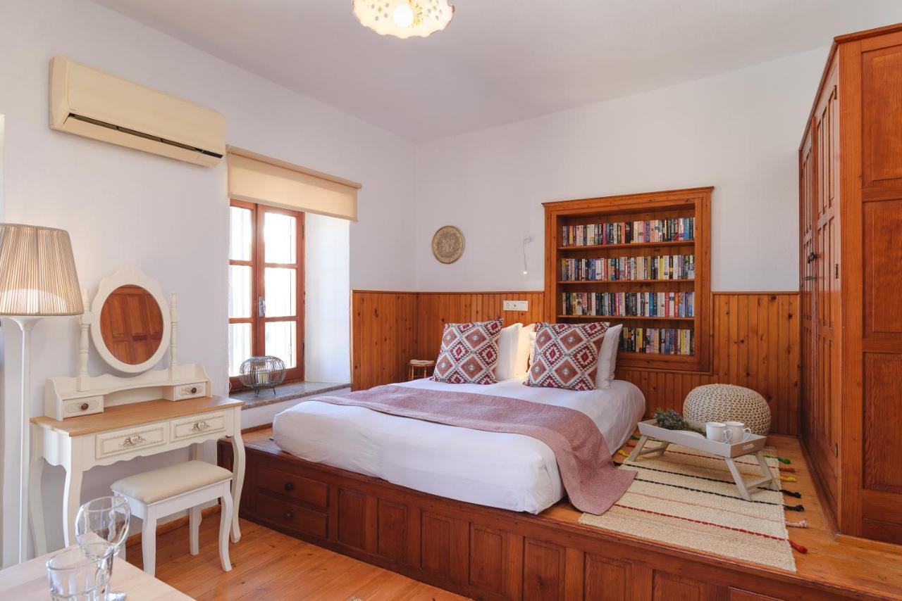 Aparthotel Thea And