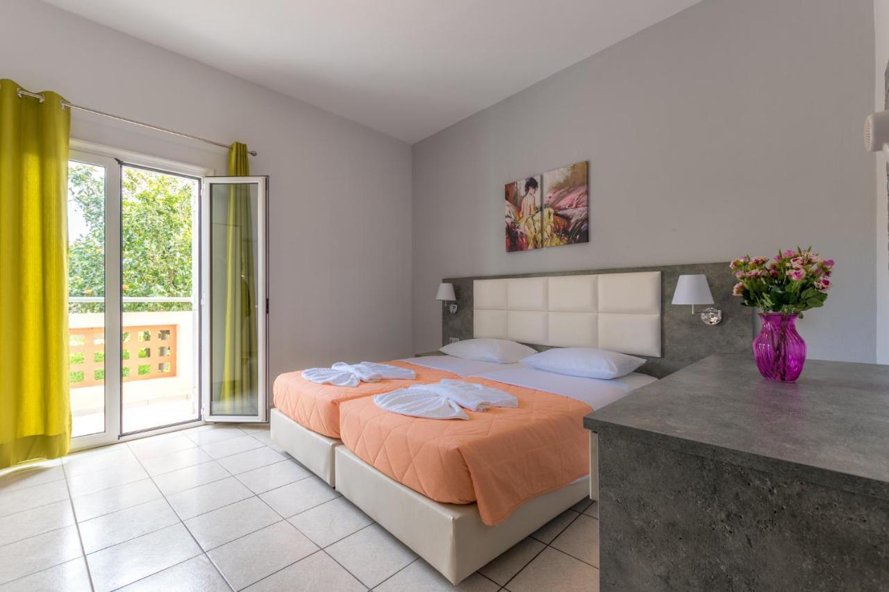 Hotel Maria Sissi (Crete)