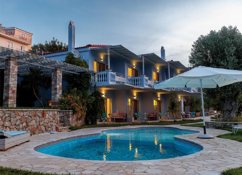 Sunny Place Resort 3*