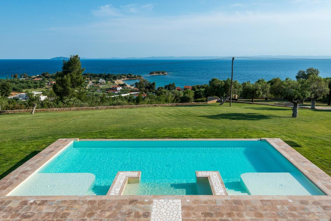Sithonian Blue Royal Villa *