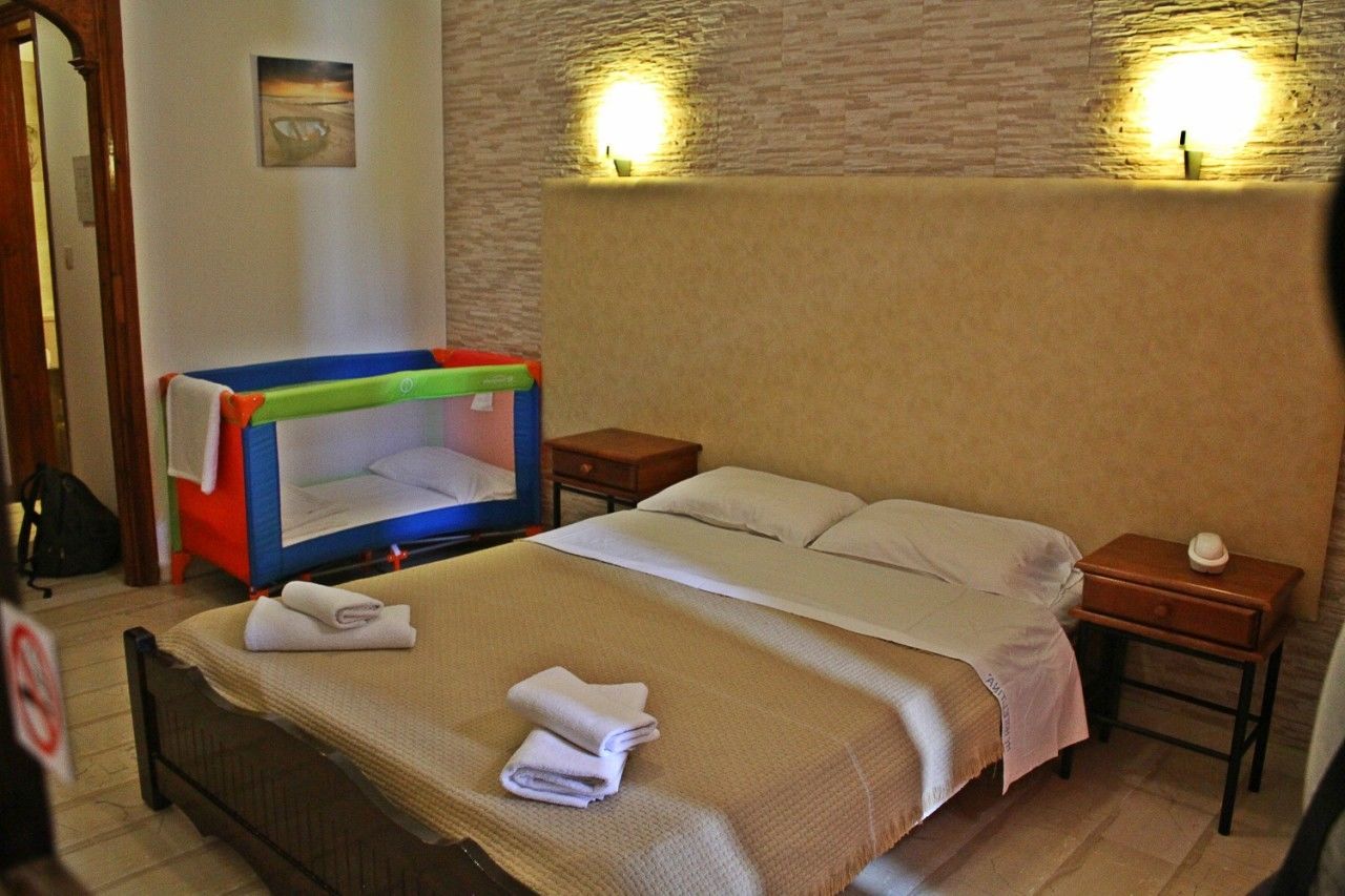 Tina Hotel 2*