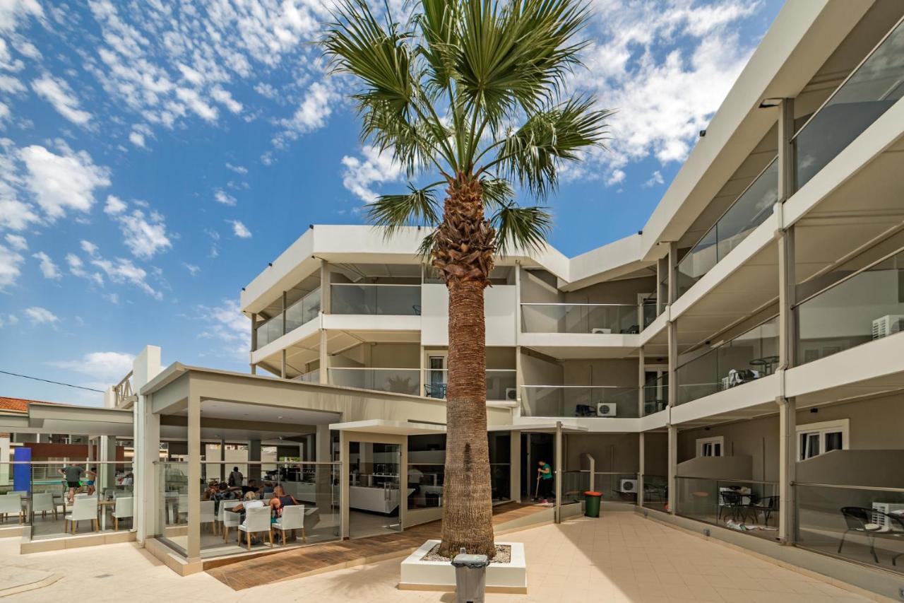 Hotel White Olive Premium Cameo 4*