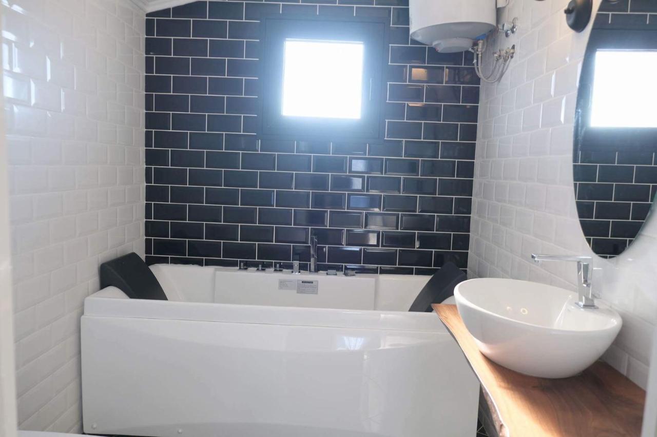 Theano Homestay