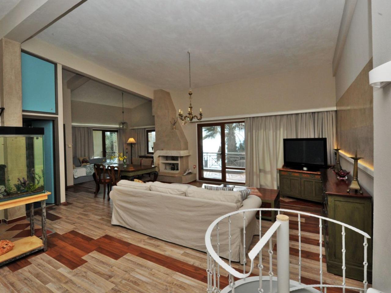 Lancaster Mansion By Travelpro Services Halkidiki *