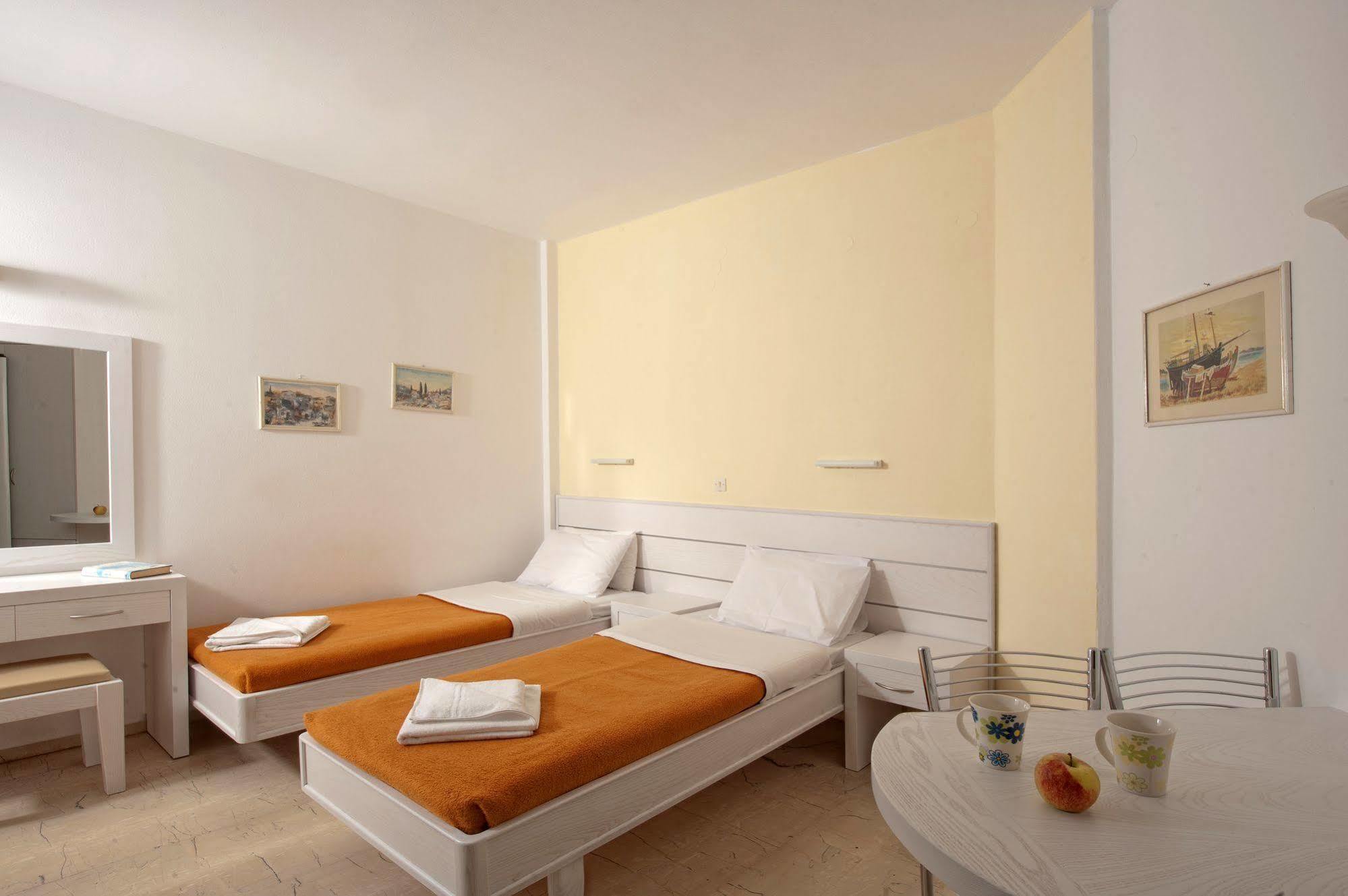 Melissa Apartments, & 3*