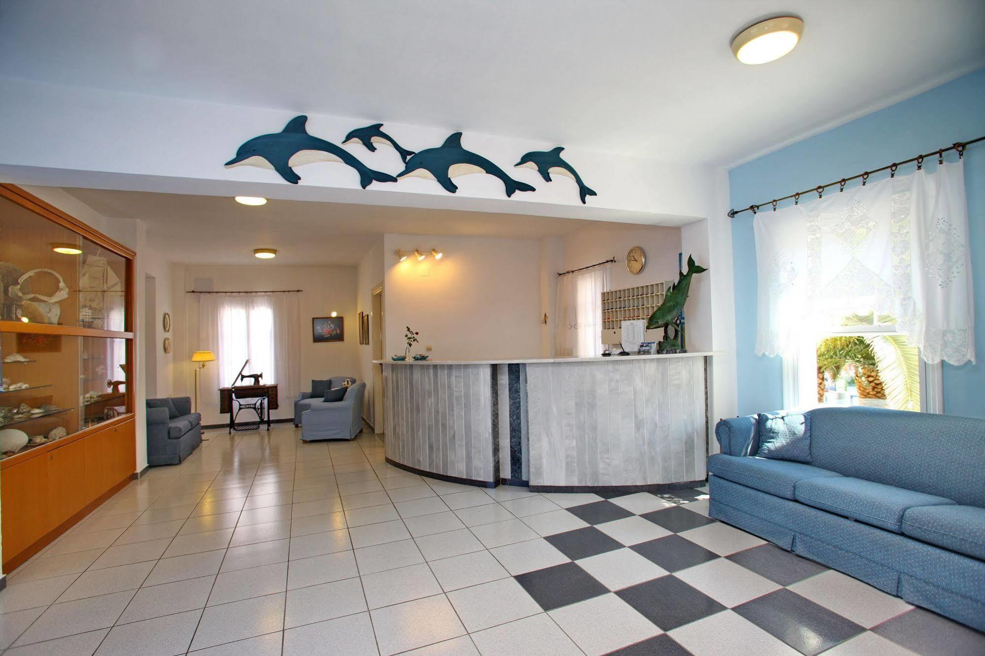 Dolphin Skopelos Town