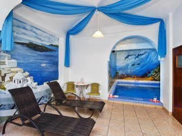 Petros Apartment *