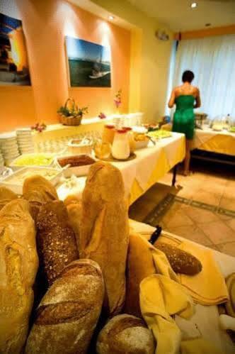 Naxos Hotel