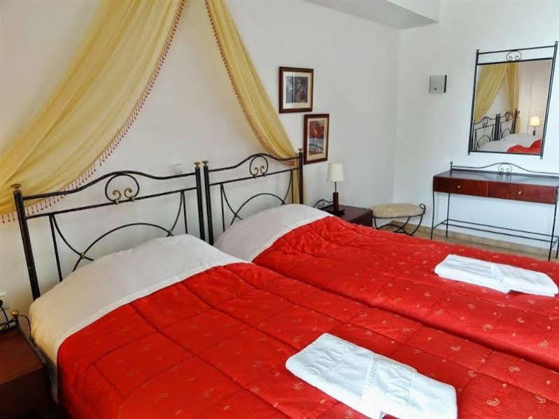 Aktaion II Hotel 3*