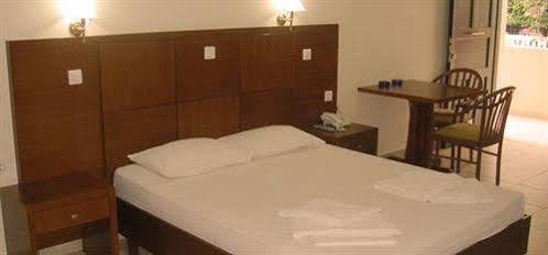 Aparthotel Kyra Panagia Hotel 3*