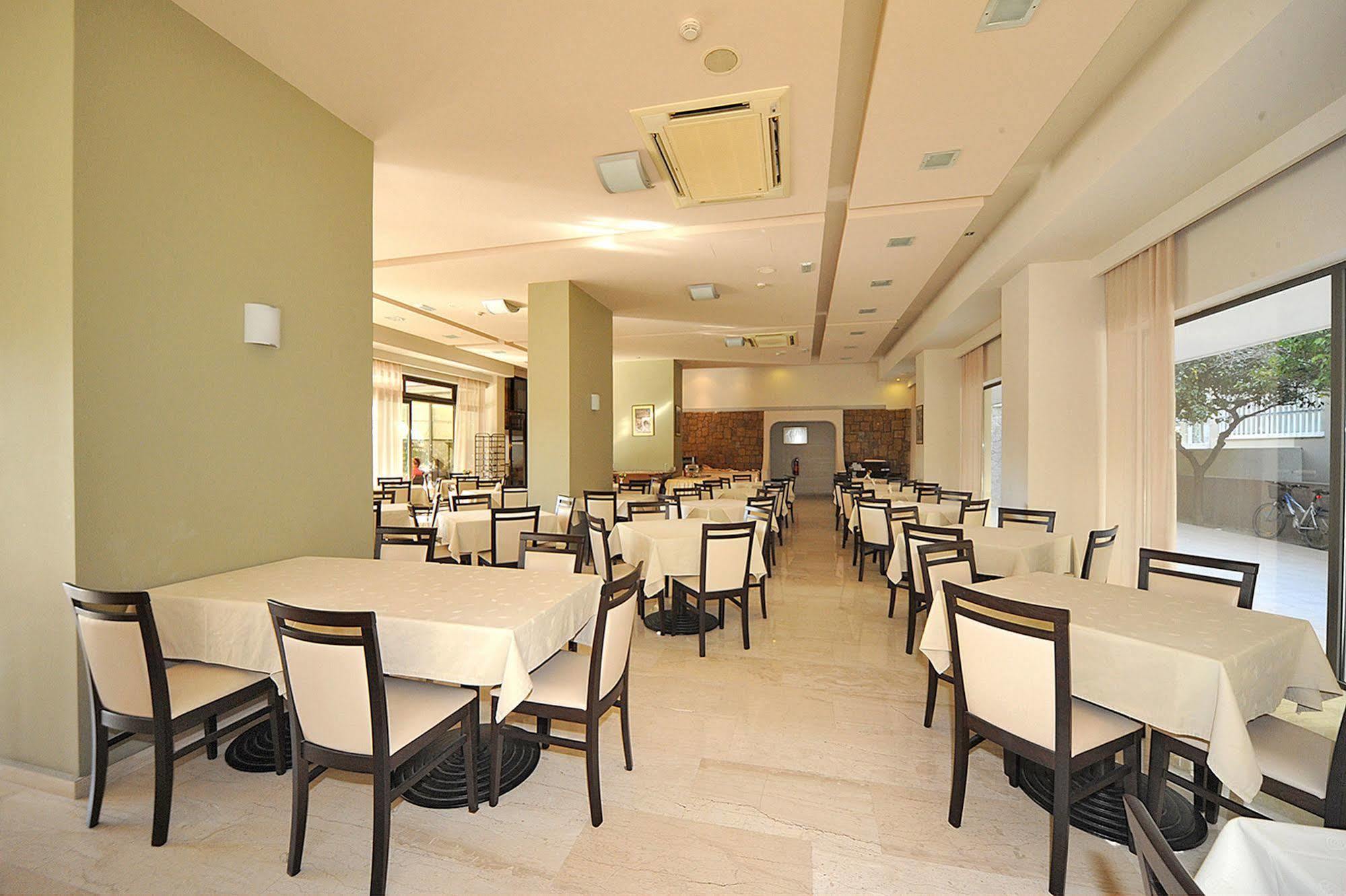 Saint Constantine Aparthotel Kos Town