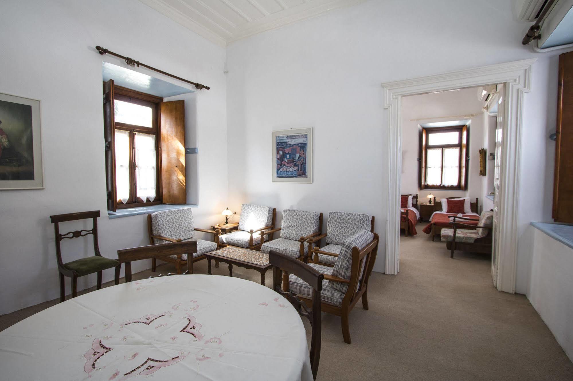 Achilleas Guest house
