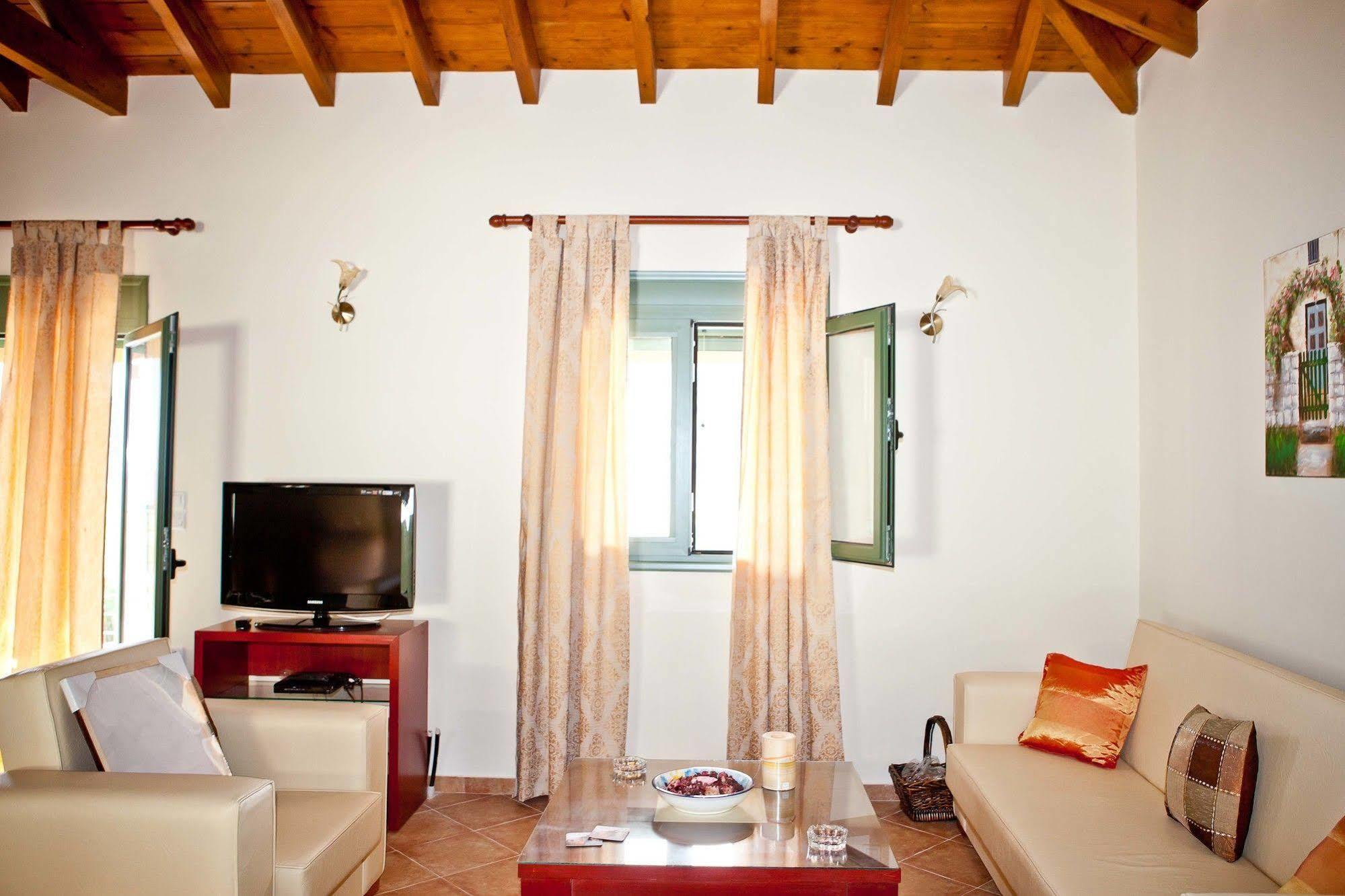 Aselinos Holiday home *