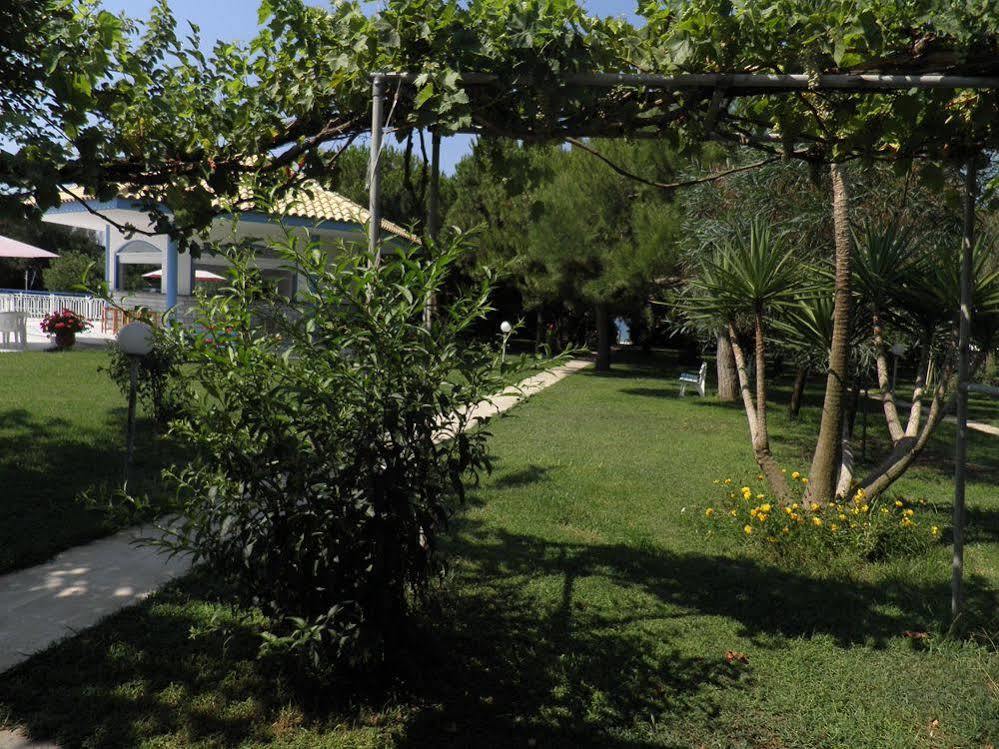 Golden Beach Hotel Nea Thesi