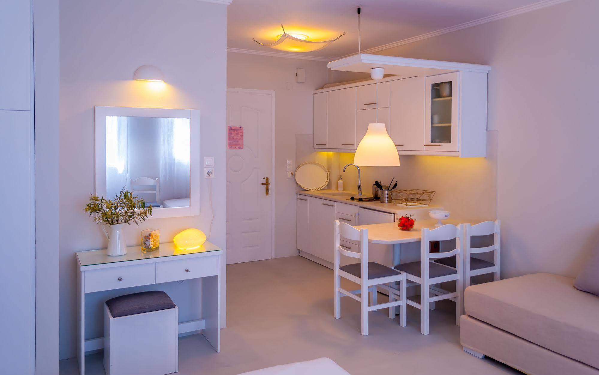 Milos Bay Suites