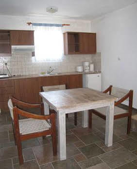 Antigoni Studios Apartment