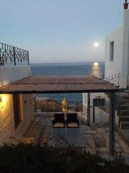 Antigoni Studios Apartment