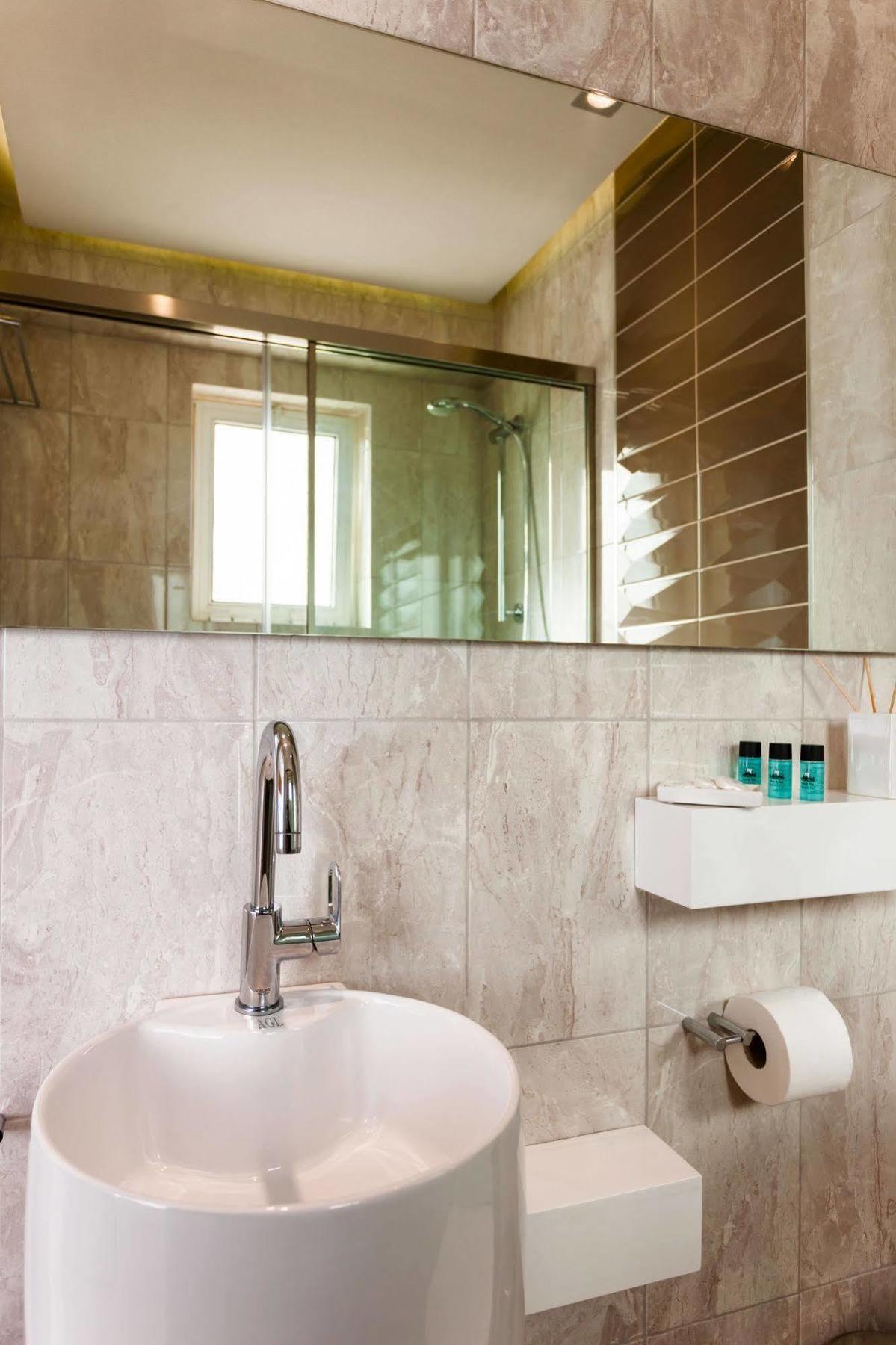 Thetis Apartment *