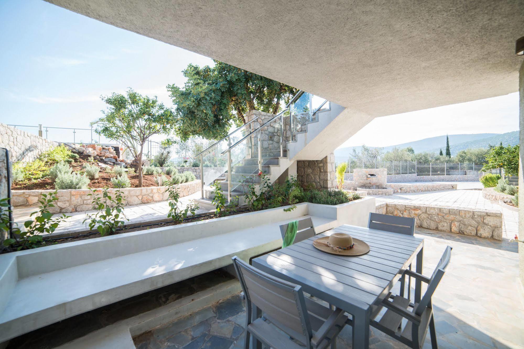 Lavender Cove Aparthotel Korfos