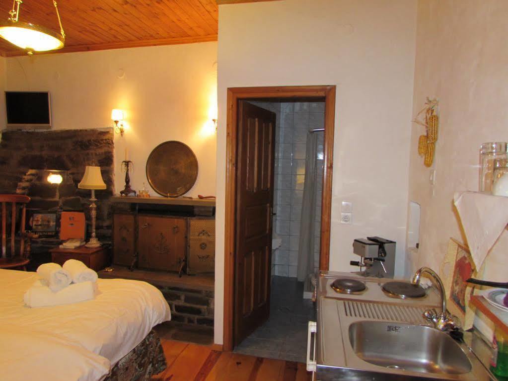 Guest house Traditional Karaouli