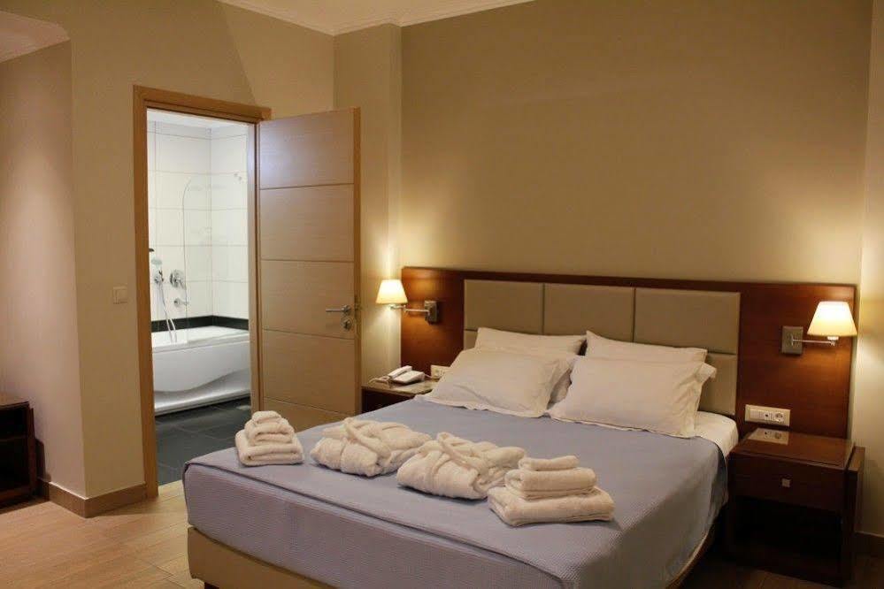 Hotel Niriides Luxury Villas