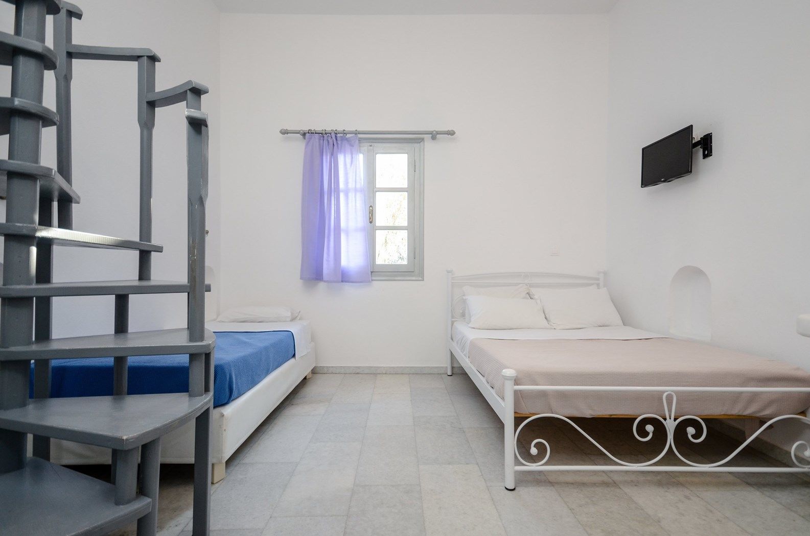 Depis * Naxos City