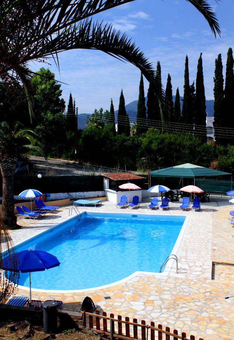 Hotel Tina 2*
