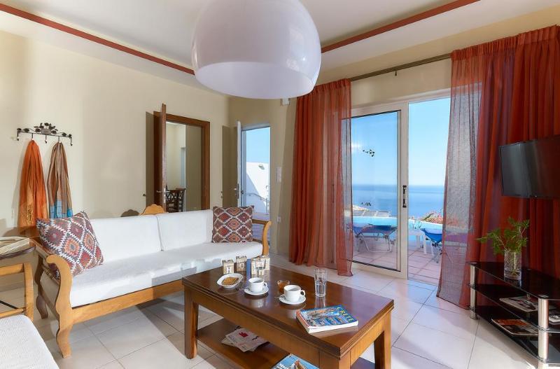 Fotoula Apts Agia Pelagia (Crete)