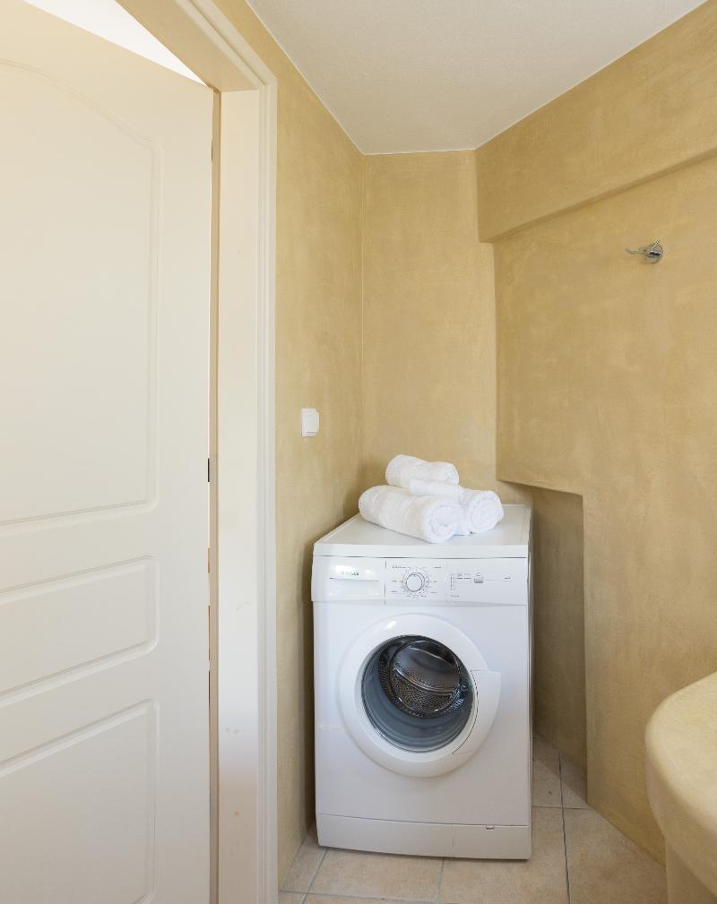 Iliada Villas Aparthotel