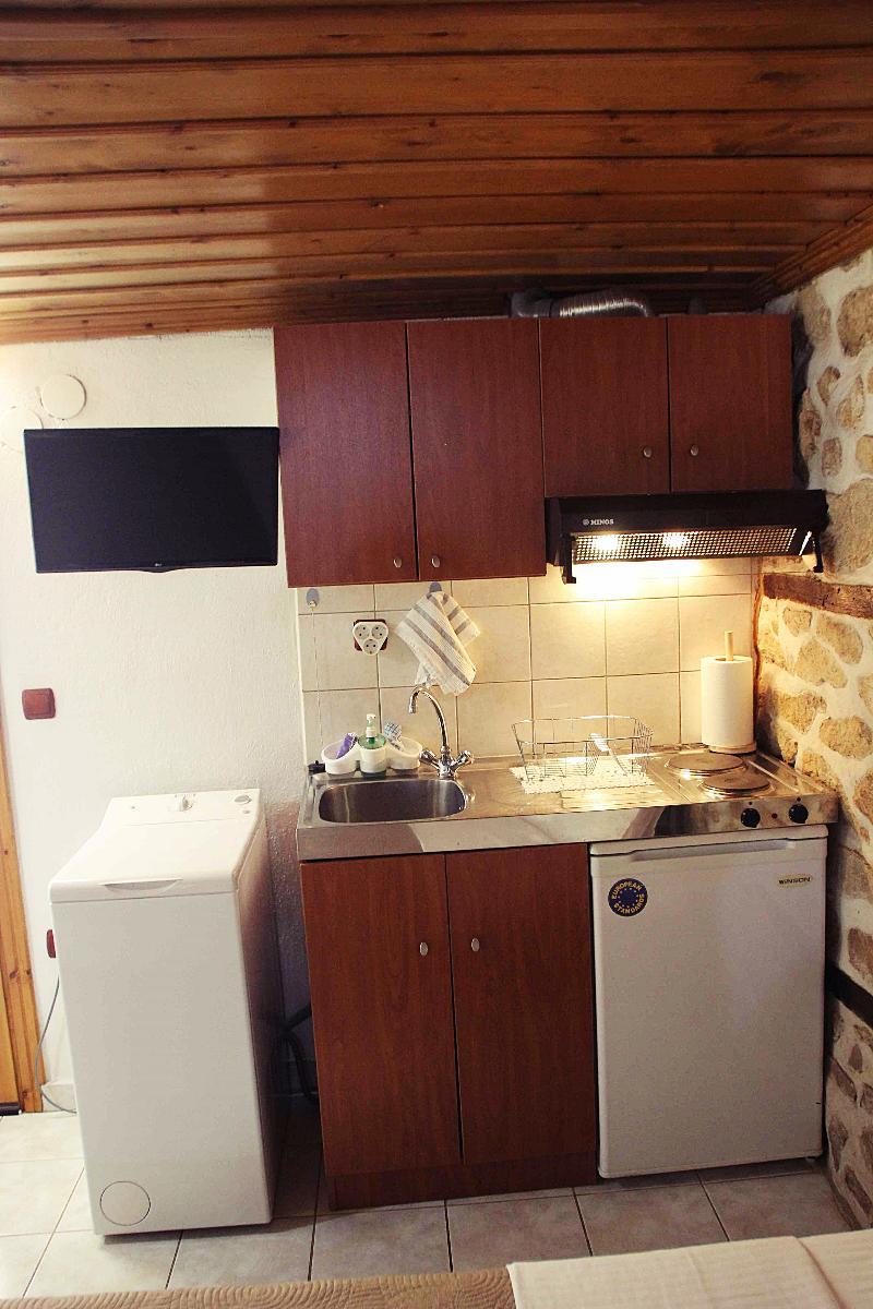 Aristotelis Traditional Arnaia