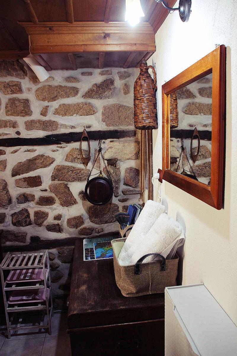 Aristotelis Traditional