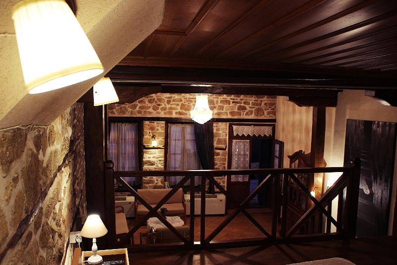 Aristotelis Traditional Hotel Arnaia