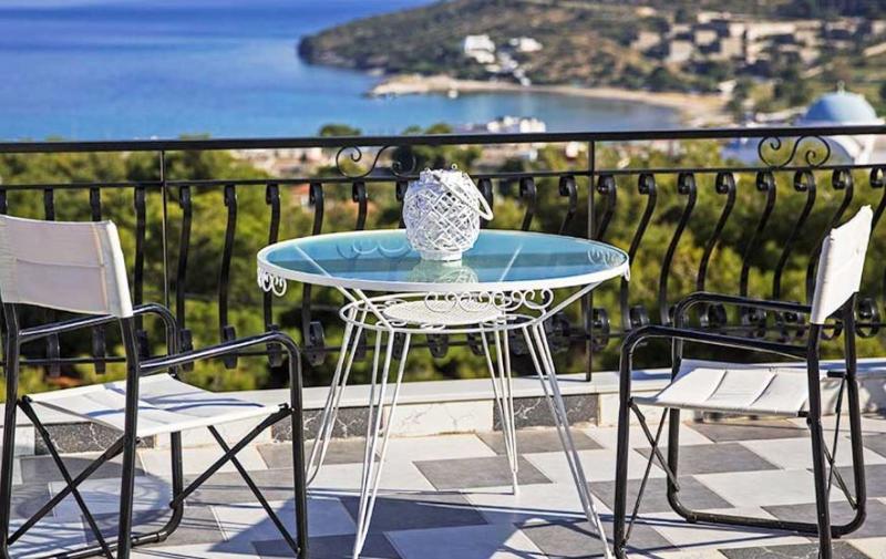 Pefkides Aegina Boutique 2*
