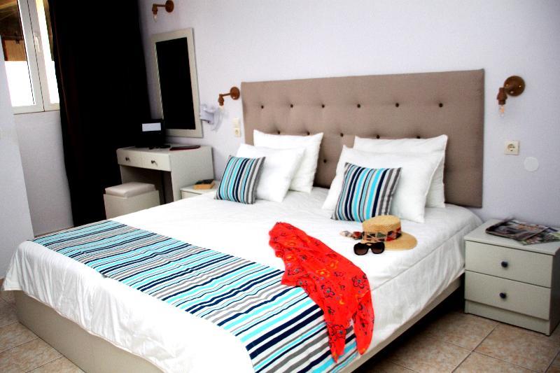 Elychryson Aparthotel Hersonissos (Crete)