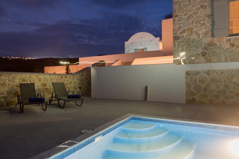 Desiterra & 5* Karterados (Santorini)