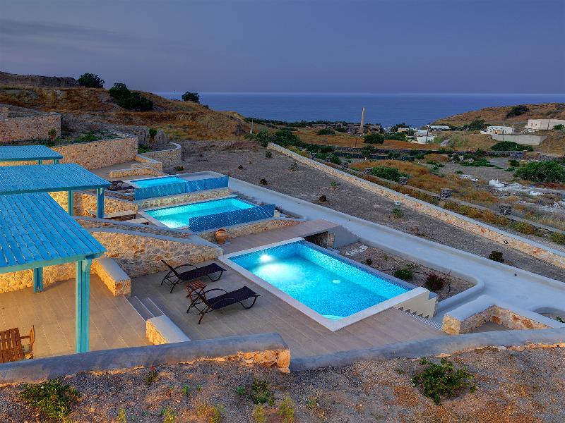 Desiterra & Karterados (Santorini)