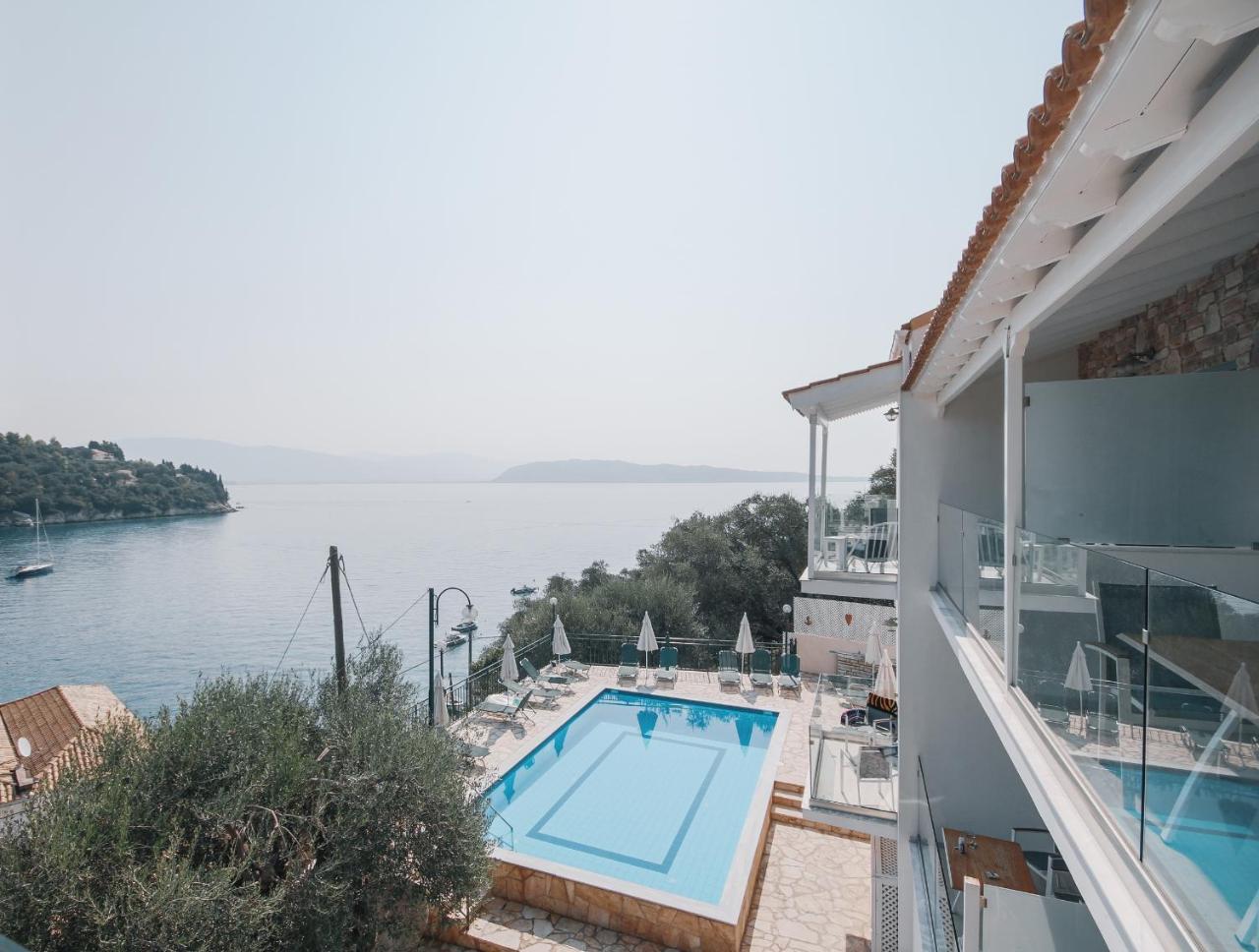 Aparthotel Elena *