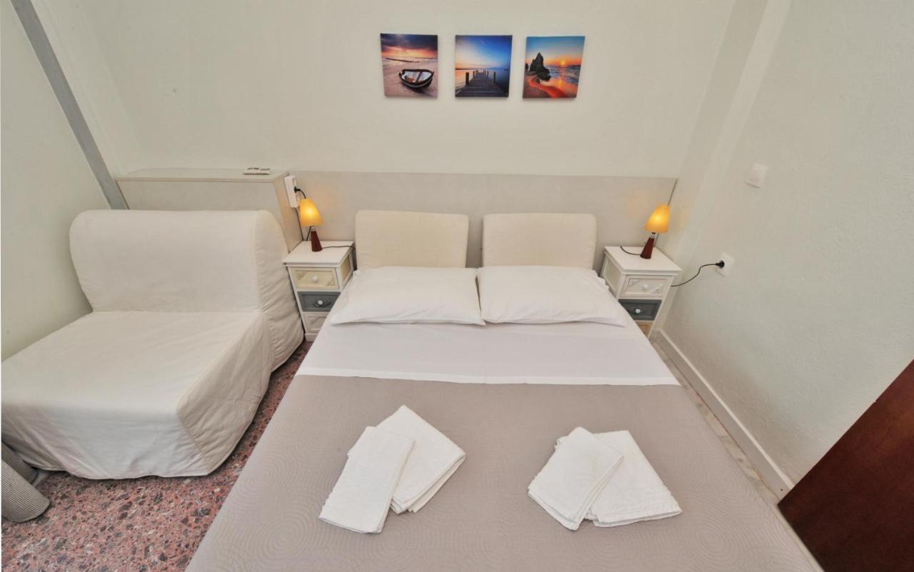Apartment Themis 40 Steps From Paralia Dionysiou